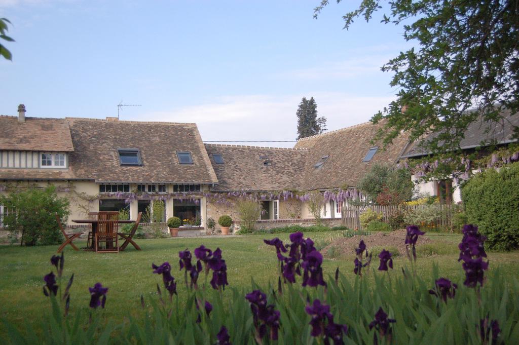 La Chaiserie La Croix-Saint-Leufroy Екстер'єр фото